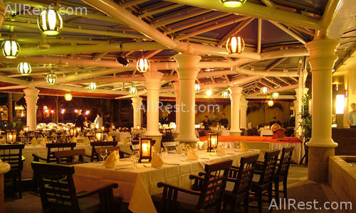 Merlin Beach Resort 32